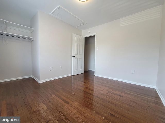 5674 OAK TANAGER CT, Burke, VA 22015