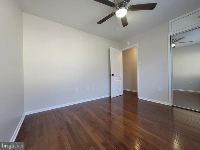 5674 OAK TANAGER CT, Burke, VA 22015