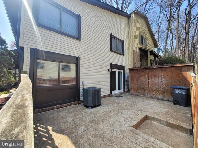 5674 OAK TANAGER CT, Burke, VA 22015