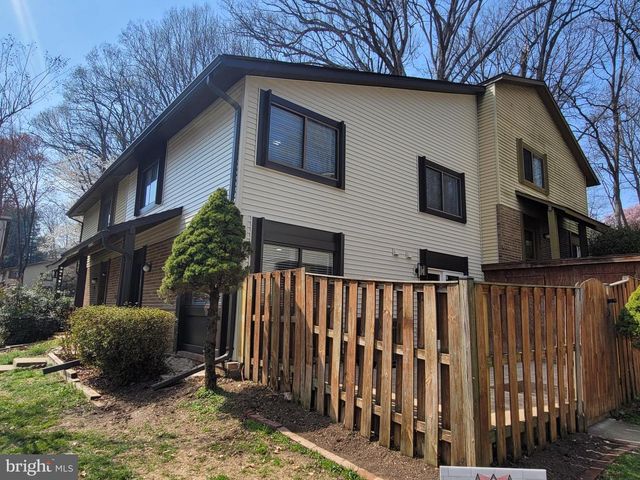 5674 OAK TANAGER CT, Burke, VA 22015