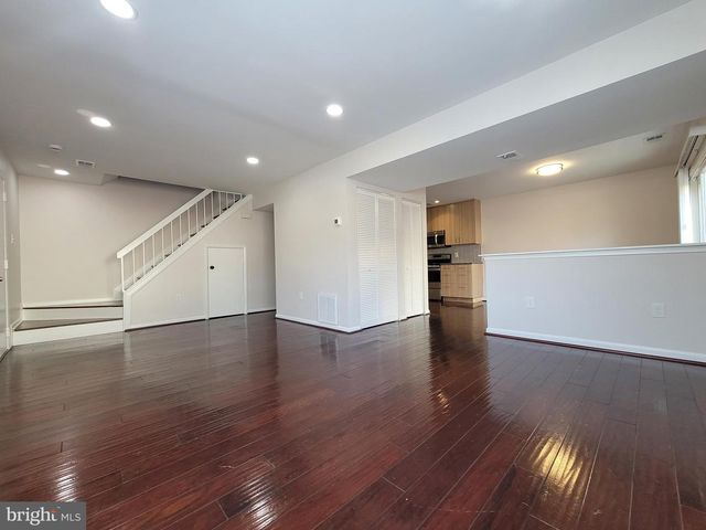 5674 OAK TANAGER CT, Burke, VA 22015