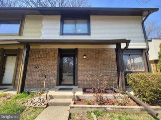 5674 OAK TANAGER CT, Burke, VA 22015