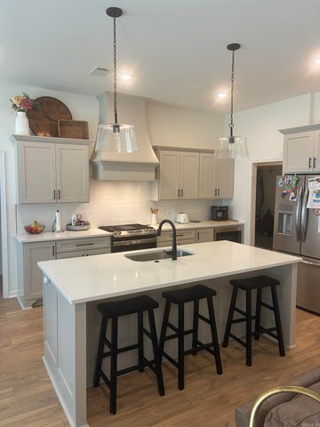 6041 Midway Avenue, Alexander, AR 72002
