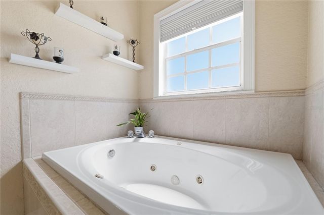 1907 W MOHAWK AVENUE, Tampa, FL 33603