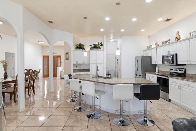 1907 W MOHAWK AVENUE, Tampa, FL 33603