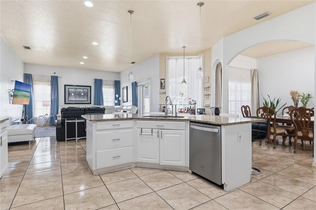 1907 W MOHAWK AVENUE, Tampa, FL 33603