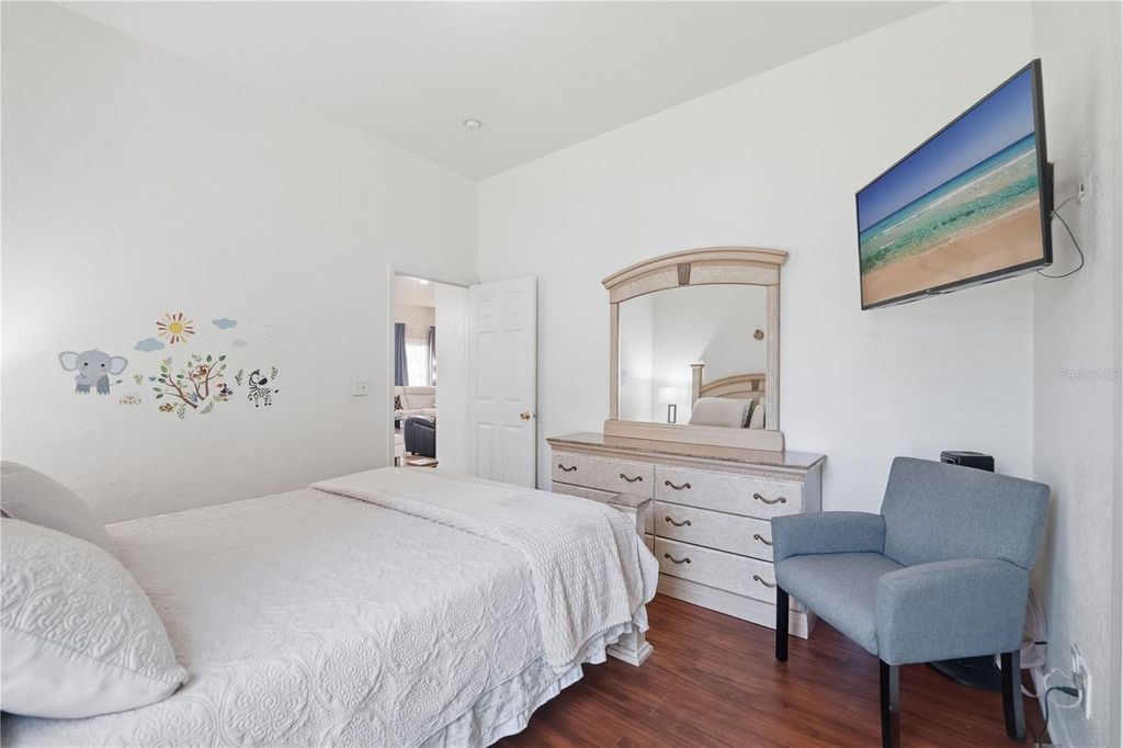 Image 15 of property listing at 1907 W MOHAWK AVENUE, Tampa, FL 33603