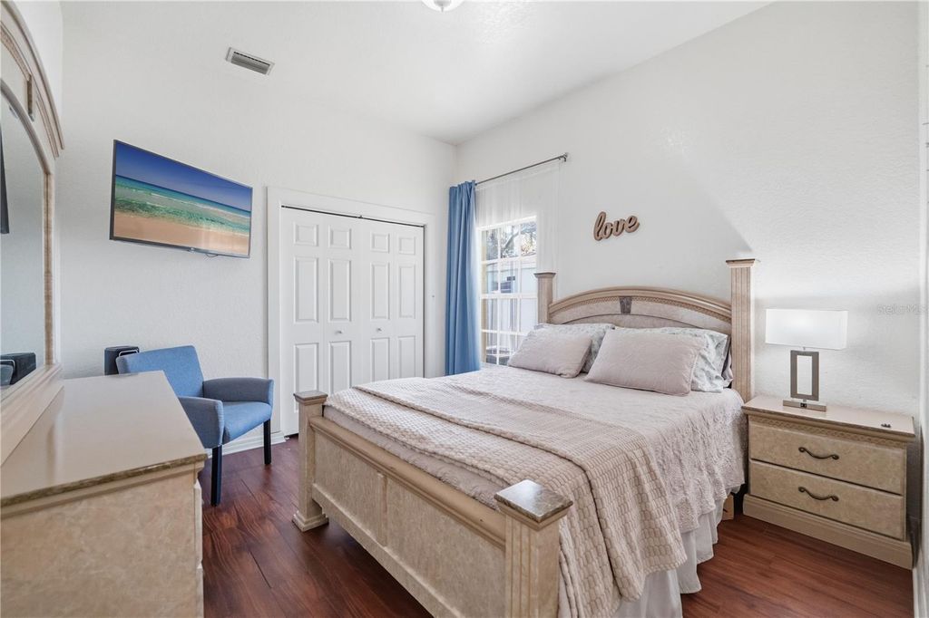 Image 16 of property listing at 1907 W MOHAWK AVENUE, Tampa, FL 33603