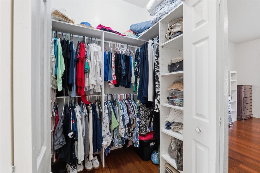 Image 20 of property listing at 1907 W MOHAWK AVENUE, Tampa, FL 33603