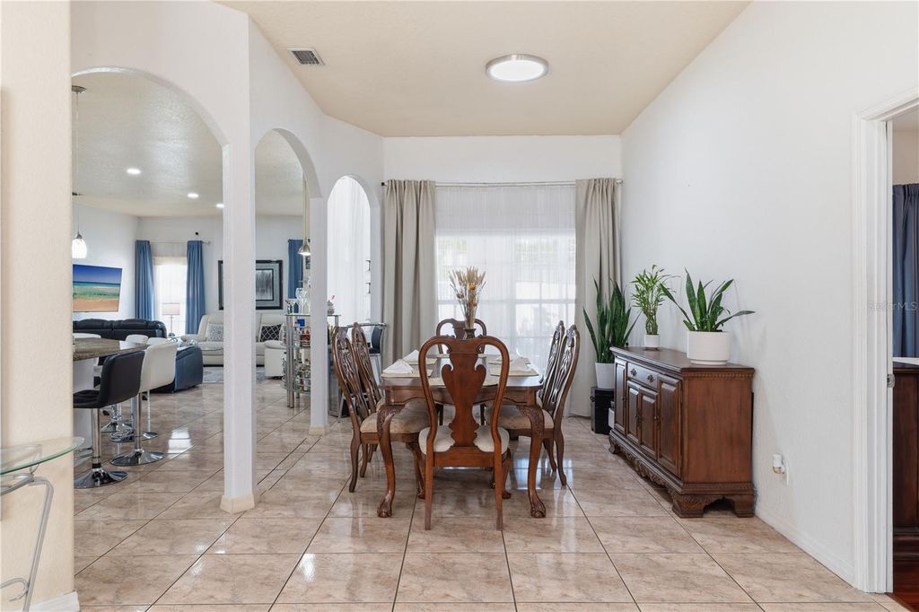 Image 3 of property listing at 1907 W MOHAWK AVENUE, Tampa, FL 33603