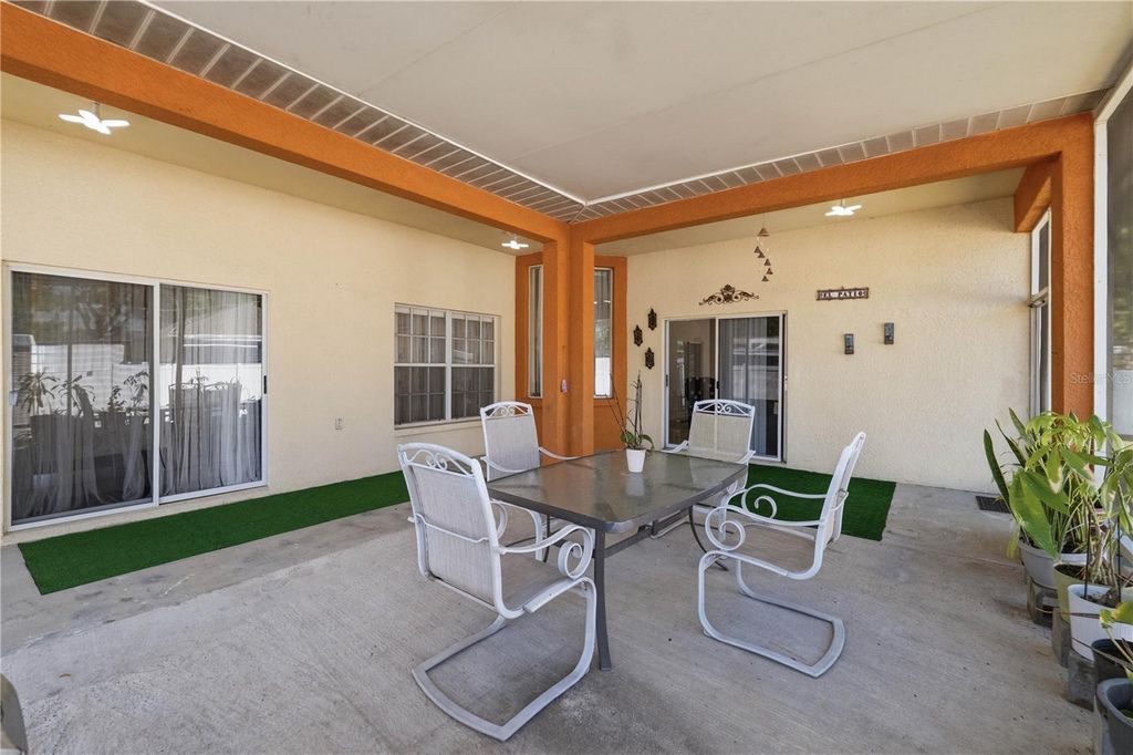 Image 31 of property listing at 1907 W MOHAWK AVENUE, Tampa, FL 33603