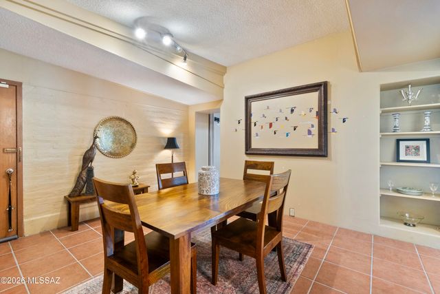 6010 N Canyon Drive, Tucson, AZ 85704