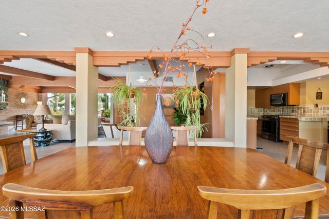 6010 N Canyon Drive, Tucson, AZ 85704
