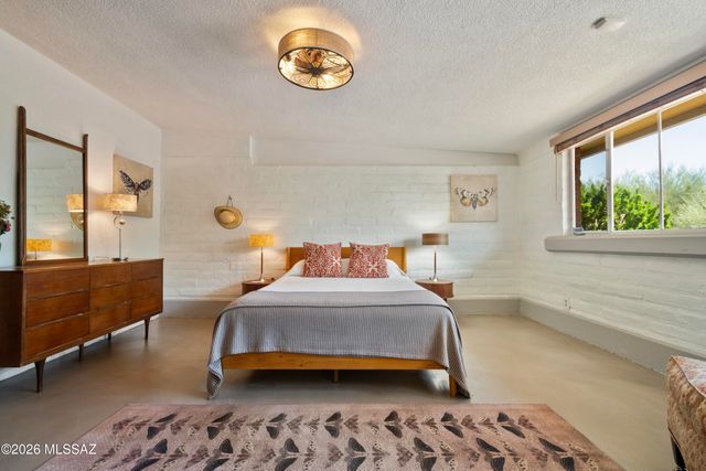 6010 N Canyon Drive, Tucson, AZ 85704