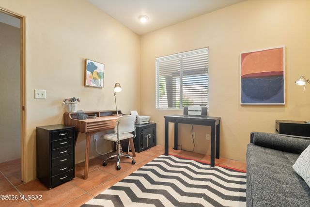 6010 N Canyon Drive, Tucson, AZ 85704