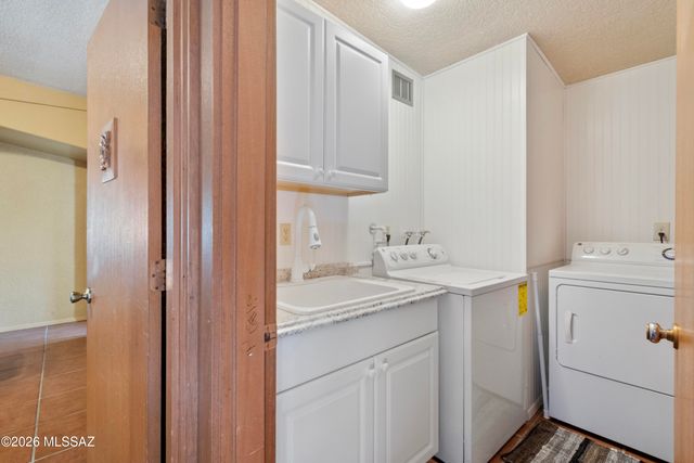 6010 N Canyon Drive, Tucson, AZ 85704