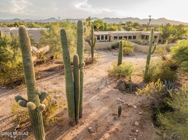 6010 N Canyon Drive, Tucson, AZ 85704