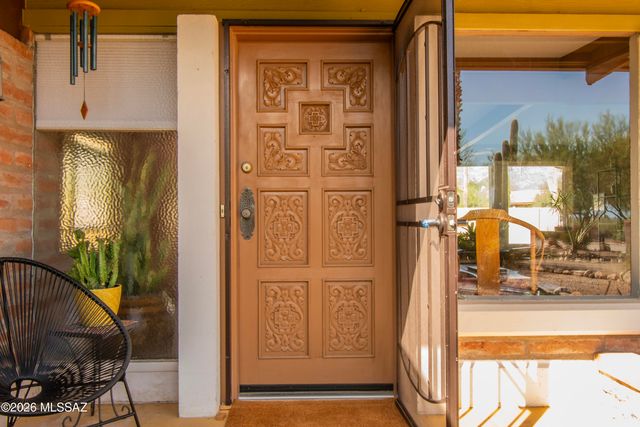 6010 N Canyon Drive, Tucson, AZ 85704