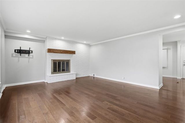 1013 El Rancho Dr, Green Tree, PA 15220