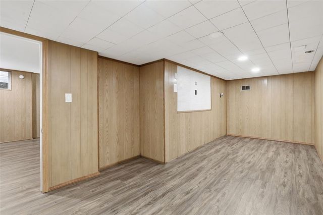 1013 El Rancho Dr, Green Tree, PA 15220