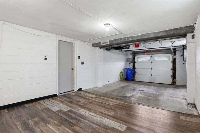 1013 El Rancho Dr, Green Tree, PA 15220