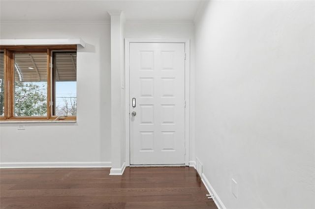 1013 El Rancho Dr, Green Tree, PA 15220