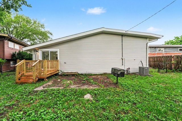 6949 Ash Place, Gary, IN 46403