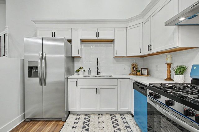 6949 Ash Place, Gary, IN 46403