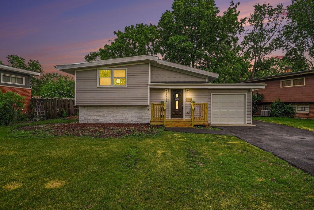 6949 Ash Place, Gary, IN 46403