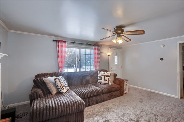 2011 Tony St, Shenango Twp, PA 16101