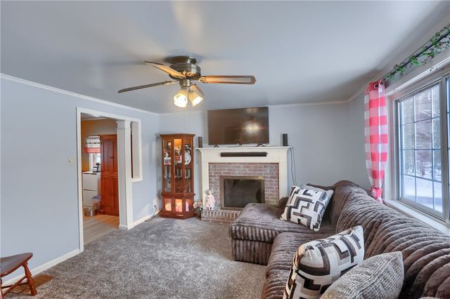 2011 Tony St, Shenango Twp, PA 16101