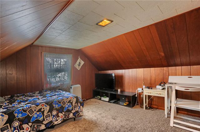 2011 Tony St, Shenango Twp, PA 16101