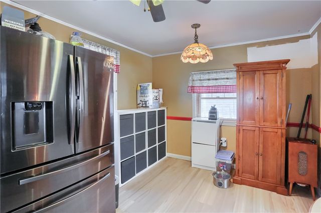 2011 Tony St, Shenango Twp, PA 16101