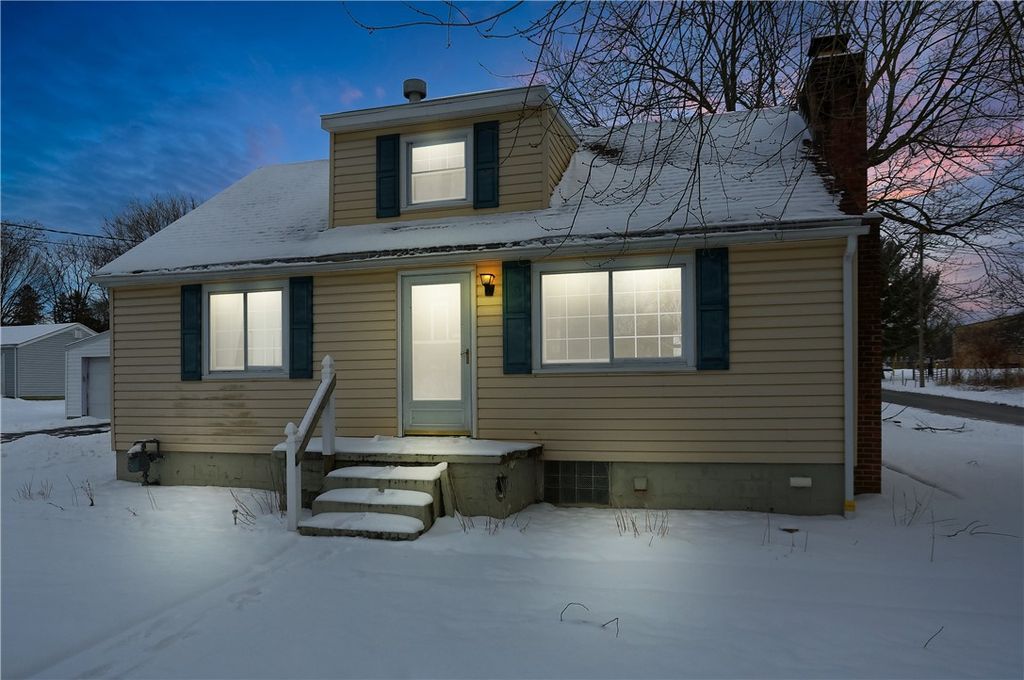 2011 Tony St, Shenango Twp, PA 16101