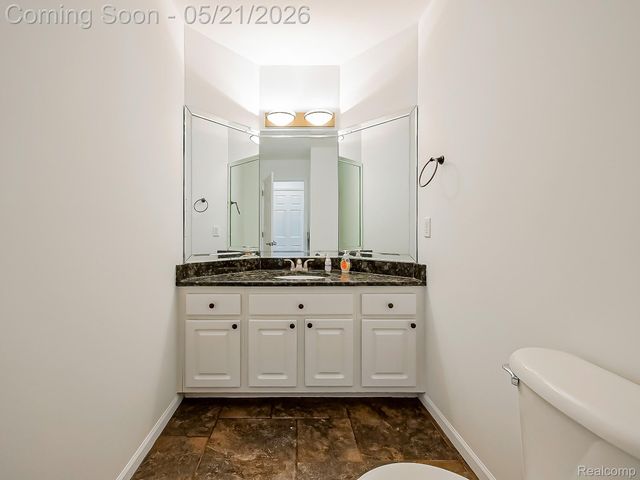14001 Wayford Run, Shelby Charter Township, MI 48315
