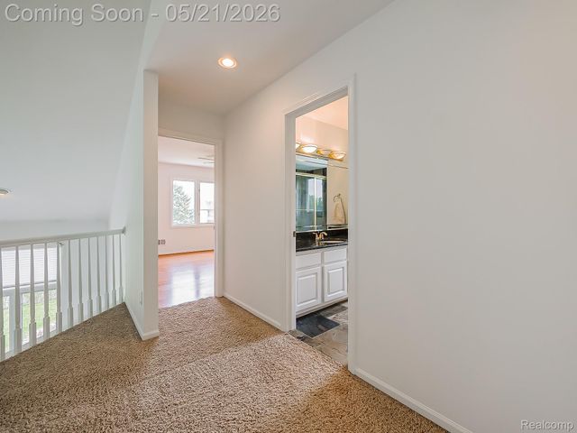 14001 Wayford Run, Shelby Charter Township, MI 48315