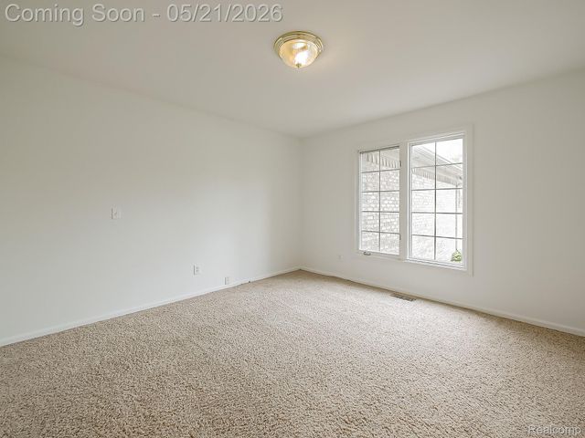 14001 Wayford Run, Shelby Charter Township, MI 48315