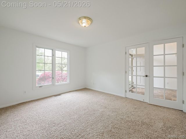 14001 Wayford Run, Shelby Charter Township, MI 48315