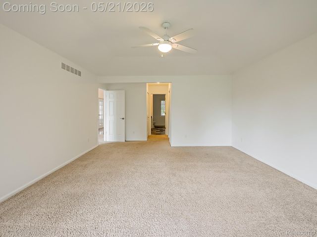 14001 Wayford Run, Shelby Charter Township, MI 48315