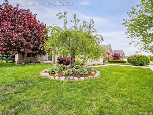 14001 Wayford Run, Shelby Charter Township, MI 48315