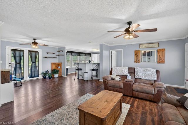 135 Blueridge View Lane, Mount Airy, NC 27030