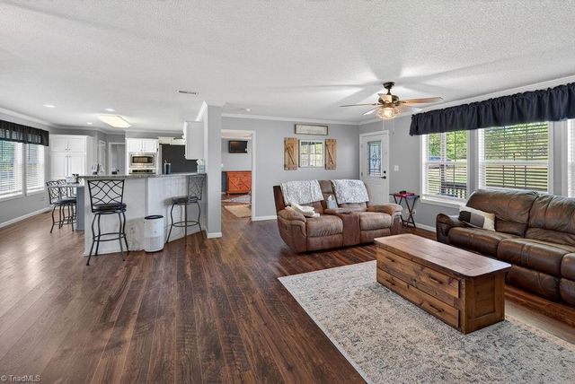 135 Blueridge View Lane, Mount Airy, NC 27030