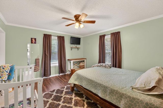 135 Blueridge View Lane, Mount Airy, NC 27030