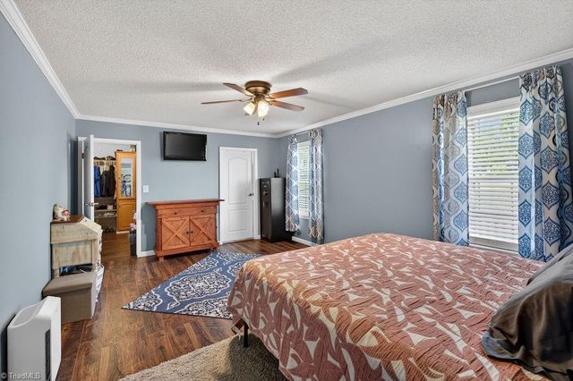 135 Blueridge View Lane, Mount Airy, NC 27030