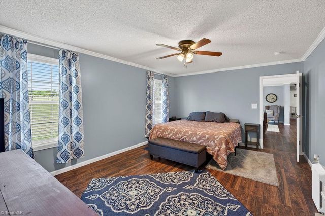135 Blueridge View Lane, Mount Airy, NC 27030