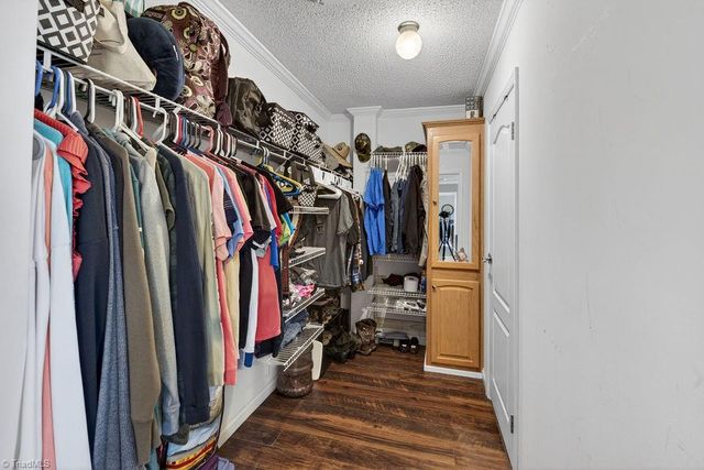 135 Blueridge View Lane, Mount Airy, NC 27030