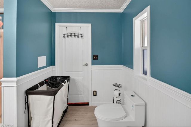 135 Blueridge View Lane, Mount Airy, NC 27030