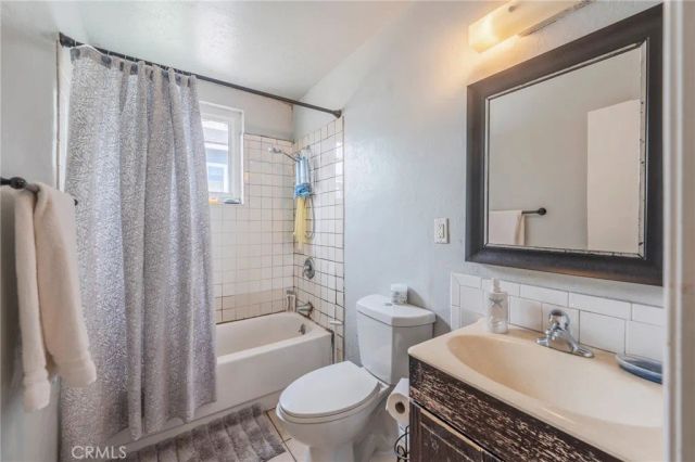 851 W Crestwood, San Pedro, CA 90731