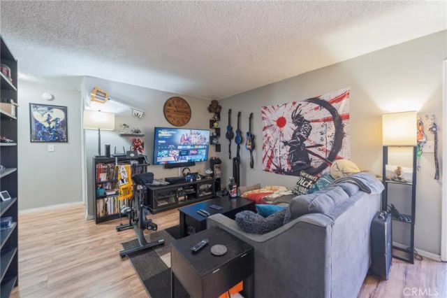 851 W Crestwood, San Pedro, CA 90731
