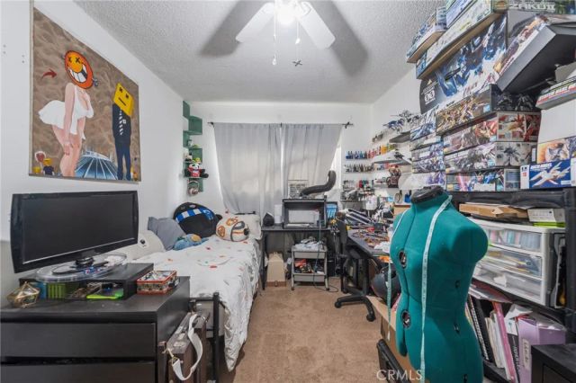 851 W Crestwood, San Pedro, CA 90731